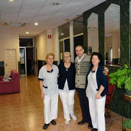 Hostal La Casa De Enfrente Malaga Bagian luar foto