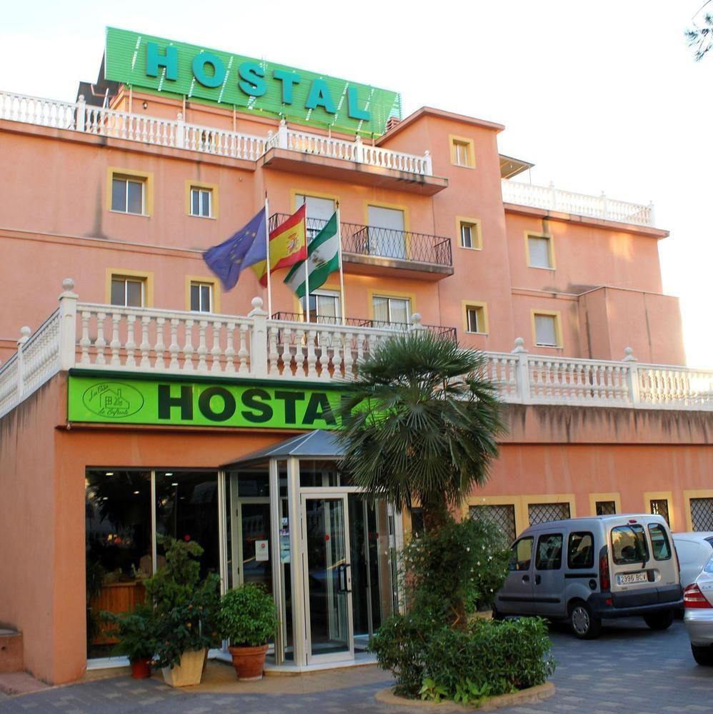 Hostal La Casa De Enfrente Malaga Bagian luar foto